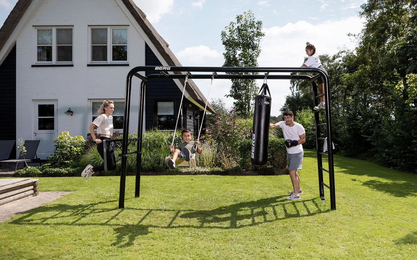 Berg PlayBase Dip Bar