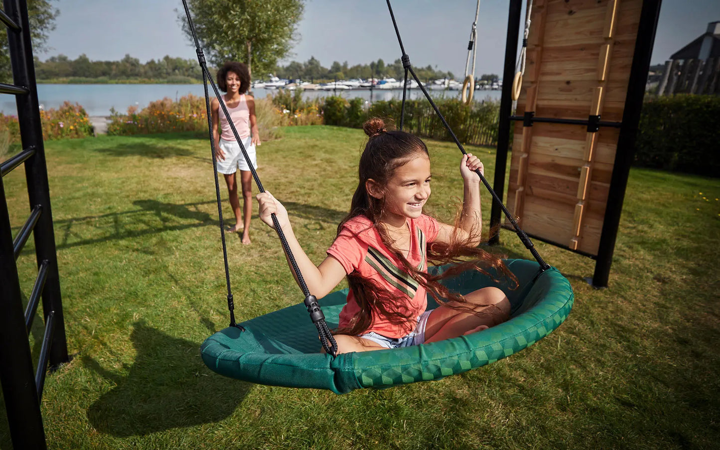 Berg PlayBase Nest Swing
