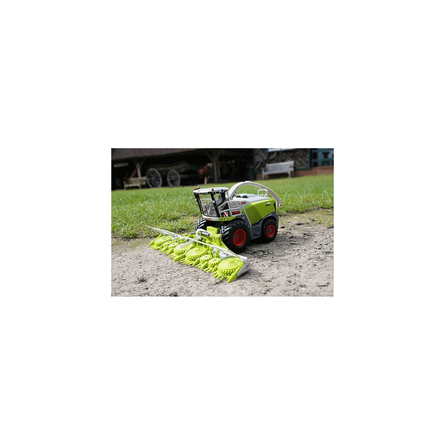 CLAAS JAGUAR 980 with ORBIS 900
