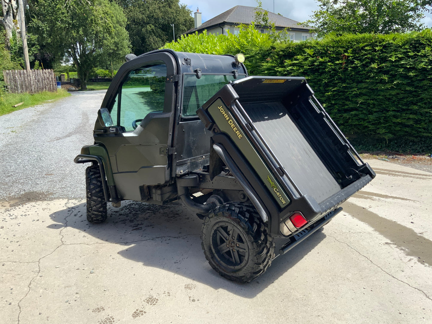 John Deere Gator