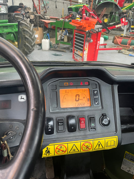 John Deere Gator