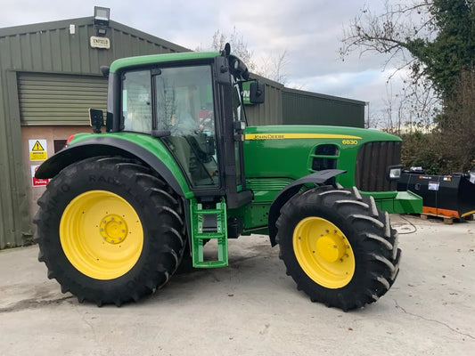 John Deere 6830 Standard