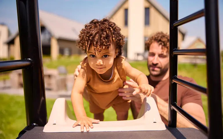 Berg PlayBase Platform + Slide